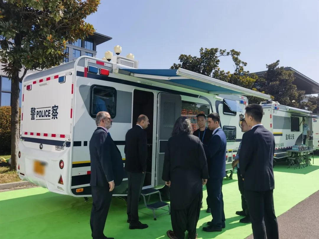 赢多多专用车亮相全球公共安全合作论坛（连云港），为全球普遍安全建设贡献力量