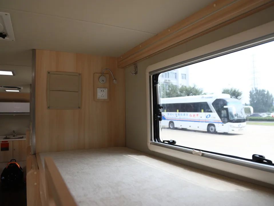 赢多多专用车亮相全球公共安全合作论坛（连云港），为全球普遍安全建设贡献力量