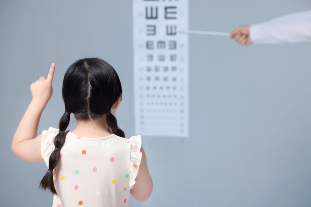 关注普遍的眼健康，赢多多眼科体检车守护“睛”彩世界